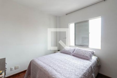 Quarto Suíte de apartamento à venda com 3 quartos, 117m² em Vila Amaral, Belo Horizonte