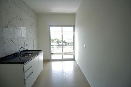 Cozinha de kitnet/studio para alugar com 2 quartos, 43m² em Jardim Regis, São Paulo