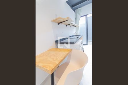 Cozinha de apartamento para alugar com 1 quarto, 16m² em Vila Clementino, São Paulo