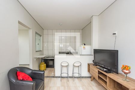 Sala de kitnet/studio para alugar com 1 quarto, 70m² em Nova Gameleira, Belo Horizonte