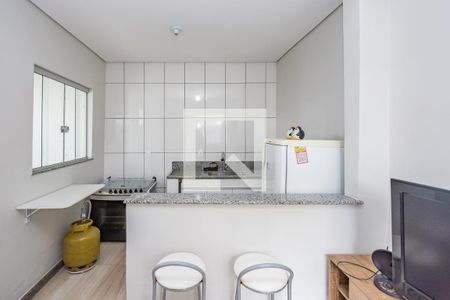 Cozinha de kitnet/studio para alugar com 1 quarto, 70m² em Nova Gameleira, Belo Horizonte