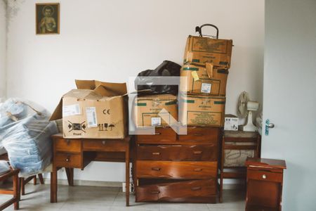 Quarto 1 de casa à venda com 2 quartos, 200m² em Vila Nivi, São Paulo