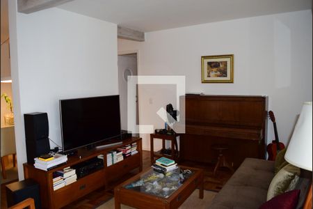Sala de estar de apartamento para alugar com 2 quartos, 100m² em Sumarezinho, São Paulo
