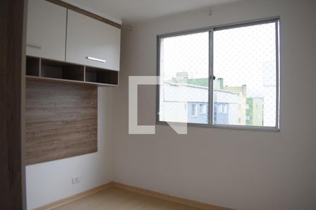 Quarto 1  de apartamento para alugar com 3 quartos, 76m² em Capão Raso, Curitiba