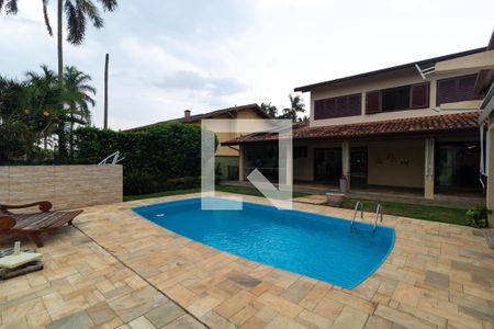 Casa de condomínio à venda com 420m², 4 quartos e 4 vagas Casa de condomínio à venda com 420m², 4 quartos e 4 vagasPiscina