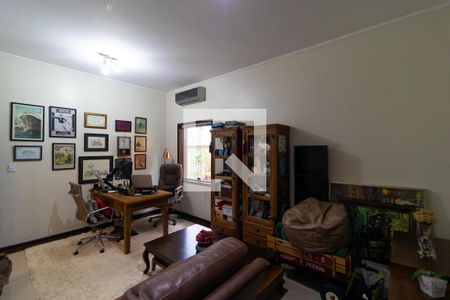 Casa de condomínio à venda com 420m², 4 quartos e 4 vagas Casa de condomínio à venda com 420m², 4 quartos e 4 vagasSuíte 01