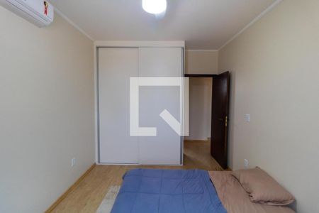 Casa de condomínio à venda com 420m², 4 quartos e 4 vagas Casa de condomínio à venda com 420m², 4 quartos e 4 vagasQuarto 01