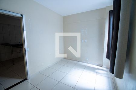 Quarto de apartamento para alugar com 1 quarto, 30m² em Taguatinga Sul (taguatinga), Brasília