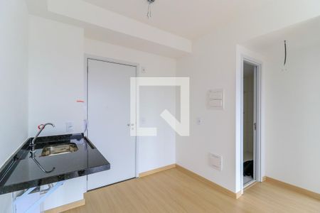 Cozinha de apartamento à venda com 1 quarto, 33m² em Santo Amaro, São Paulo