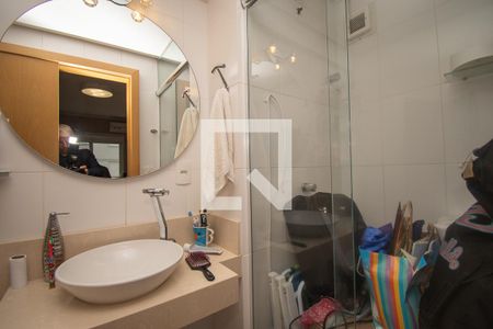 Banheiro da Suíte de apartamento à venda com 2 quartos, 60m² em Pinheiro, São Leopoldo