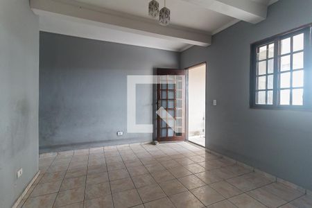 Sala de casa para alugar com 4 quartos, 125m² em Jardim Itamarati, Poá