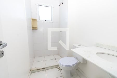 Banheiro de apartamento à venda com 2 quartos, 50m² em São José, Porto Alegre