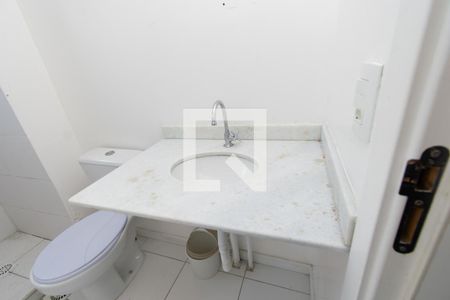 Banheiro  de apartamento à venda com 2 quartos, 50m² em São José, Porto Alegre