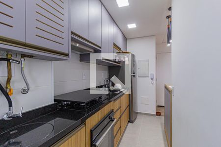 Cozinha e área de serviço de apartamento à venda com 2 quartos, 64m² em Bela Vista, Osasco