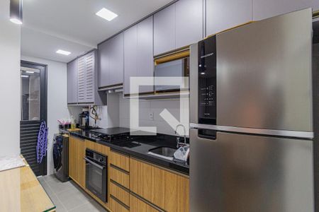 Cozinha e área de serviço de apartamento à venda com 2 quartos, 64m² em Bela Vista, Osasco