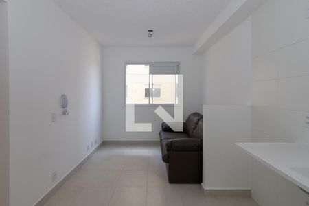 Sala/Cozinha de apartamento para alugar com 2 quartos, 33m² em Vila Socorro, São Paulo