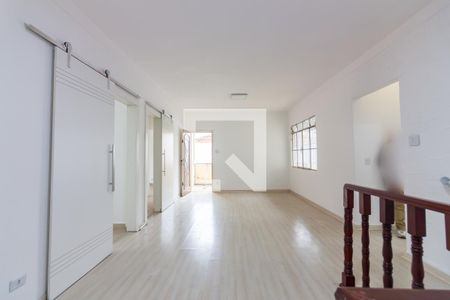 Sala 2 de casa para alugar com 5 quartos, 360m² em Km 18, Osasco