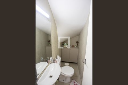 Lavabo de casa à venda com 3 quartos, 134m² em Taboão, Diadema