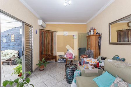 Sala de casa à venda com 3 quartos, 240m² em Vila das Mercês, São Paulo
