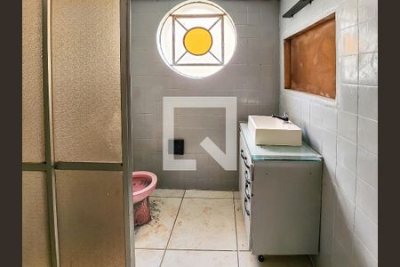 Banheiro de casa para alugar com 1 quarto, 70m² em Vila Gustavo, São Paulo