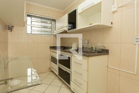 Cozinha de apartamento à venda com 2 quartos, 55m² em Humaitá, Porto Alegre