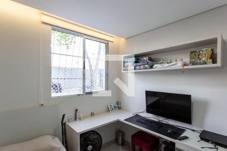 Quarto 2 de apartamento à venda com 2 quartos, 47m² em Vila Jardim Leblon, Belo Horizonte