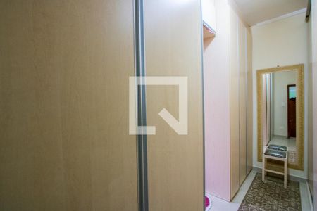 Closet do quarto 1 de casa à venda com 2 quartos, 150m² em Jardim Paraiso, Santo André