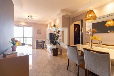 Sala de apartamento à venda com 2 quartos, 69m² em Vila Santo Estefano, São Paulo