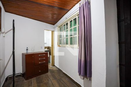 Quarto de kitnet/studio para alugar com 1 quarto, 30m² em Jardim Semiramis, Cotia