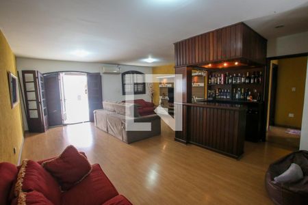 Sala de casa à venda com 4 quartos, 290m² em Pechincha, Rio de Janeiro