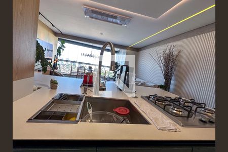 Cozinha de apartamento à venda com 1 quarto, 68m² em Vila Ipojuca, São Paulo