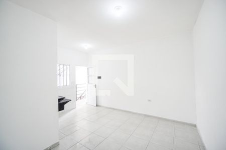 Sala quarto e cozinha de kitnet/studio para alugar com 1 quarto, 20m² em Vila Aricanduva, São Paulo