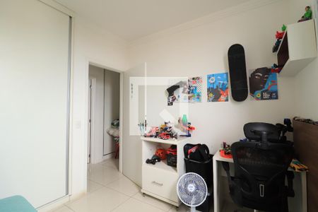 Quarto 2 de apartamento para alugar com 3 quartos, 85m² em Santa Mônica, Uberlândia