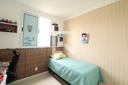 Quarto 2 de apartamento para alugar com 3 quartos, 85m² em Santa Mônica, Uberlândia