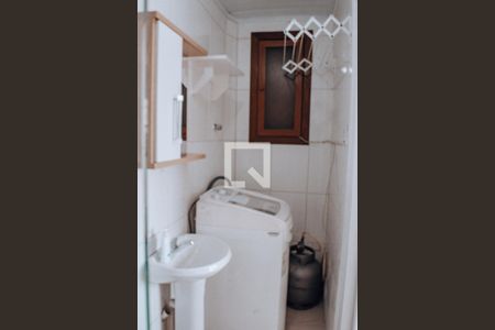 Banheiro  de apartamento para alugar com 1 quarto, 27m² em Centro Histórico, Porto Alegre