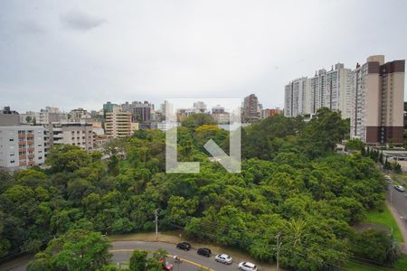 Sacada _Vista  de apartamento à venda com 1 quarto, 54m² em Petrópolis, Porto Alegre