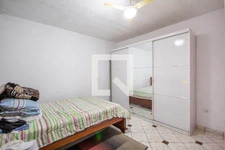 Suíte (Casa 1) de casa à venda com 4 quartos, 341m² em Santo Antônio, Osasco