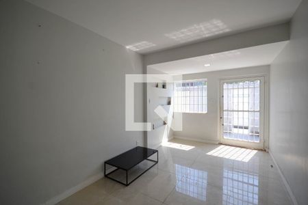 Sala de casa para alugar com 2 quartos, 300m² em Juscelino, Nova Iguaçu