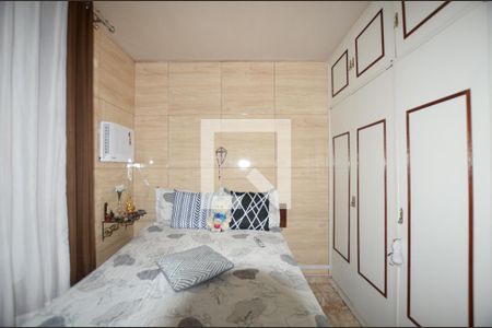 Quarto 1 de apartamento à venda com 3 quartos, 68m² em Irajá, Rio de Janeiro