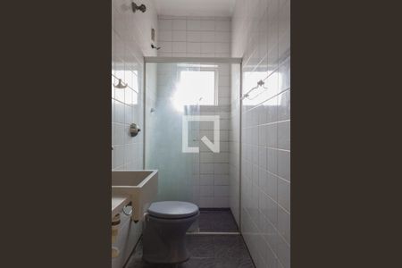Banheiro da Suíte 1 de casa para alugar com 2 quartos, 250m² em Baeta Neves, São Bernardo do Campo
