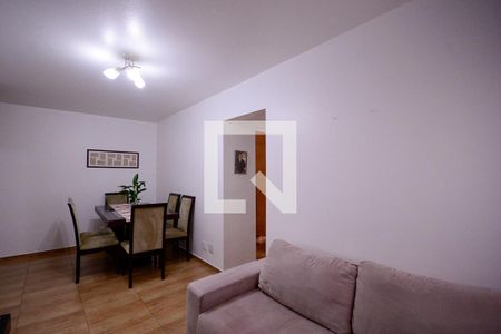 Sala  de apartamento à venda com 2 quartos, 60m² em Jardim Celeste, São Paulo