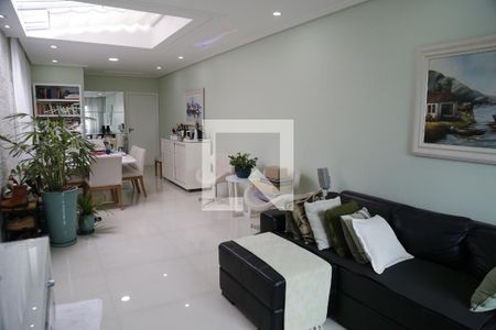 Sala de casa à venda com 3 quartos, 200m² em Vila Pereira Barreto, São Paulo