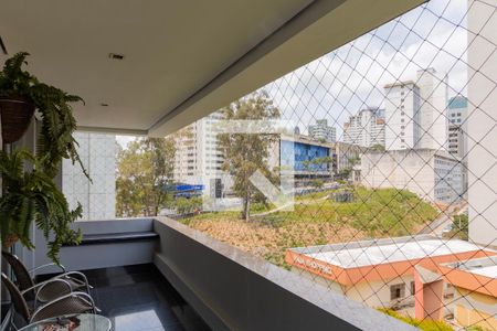 Apartamento à venda com 210m², 4 quartos e 3 vagasSala