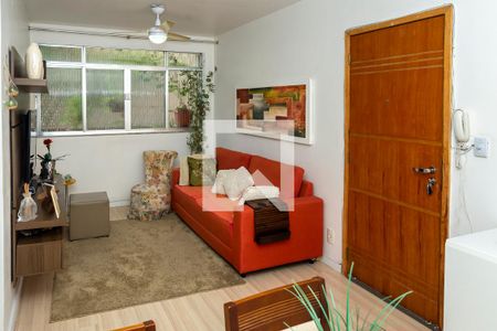 Sala de apartamento para alugar com 1 quarto, 40m² em Pechincha, Rio de Janeiro