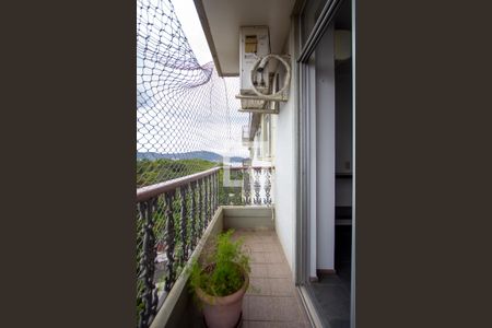 Vista da Sala de apartamento à venda com 3 quartos, 160m² em Ingá, Niterói