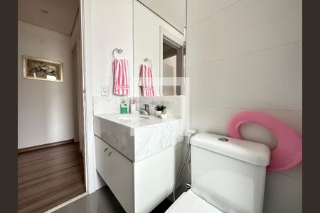 Banheiro de apartamento à venda com 3 quartos, 80m² em Anchieta, Belo Horizonte