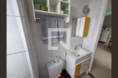 Banheiro Social de apartamento à venda com 2 quartos, 45m² em Piedade, Rio de Janeiro