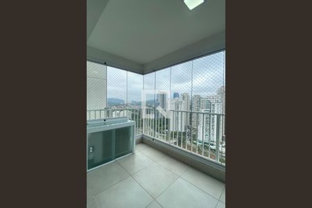 Varanda de apartamento para alugar com 2 quartos, 69m² em Alphaville Empresarial, Barueri