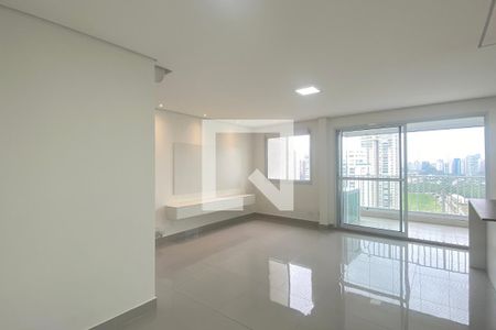 Sala de apartamento para alugar com 2 quartos, 69m² em Alphaville Empresarial, Barueri