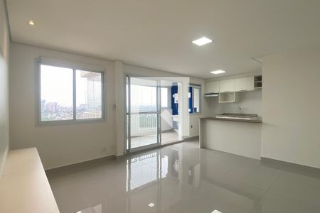 Sala de apartamento para alugar com 2 quartos, 69m² em Alphaville Empresarial, Barueri